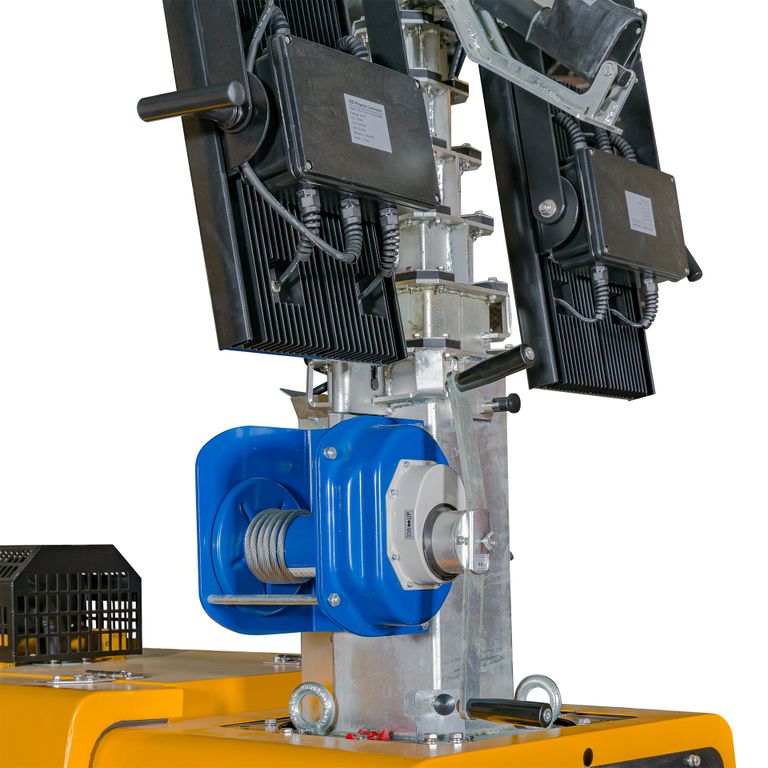 Мачта осветительная Light-Techno LT45 (LED 4х500 9 метров) с двигателем Yangdong (модификация 1)